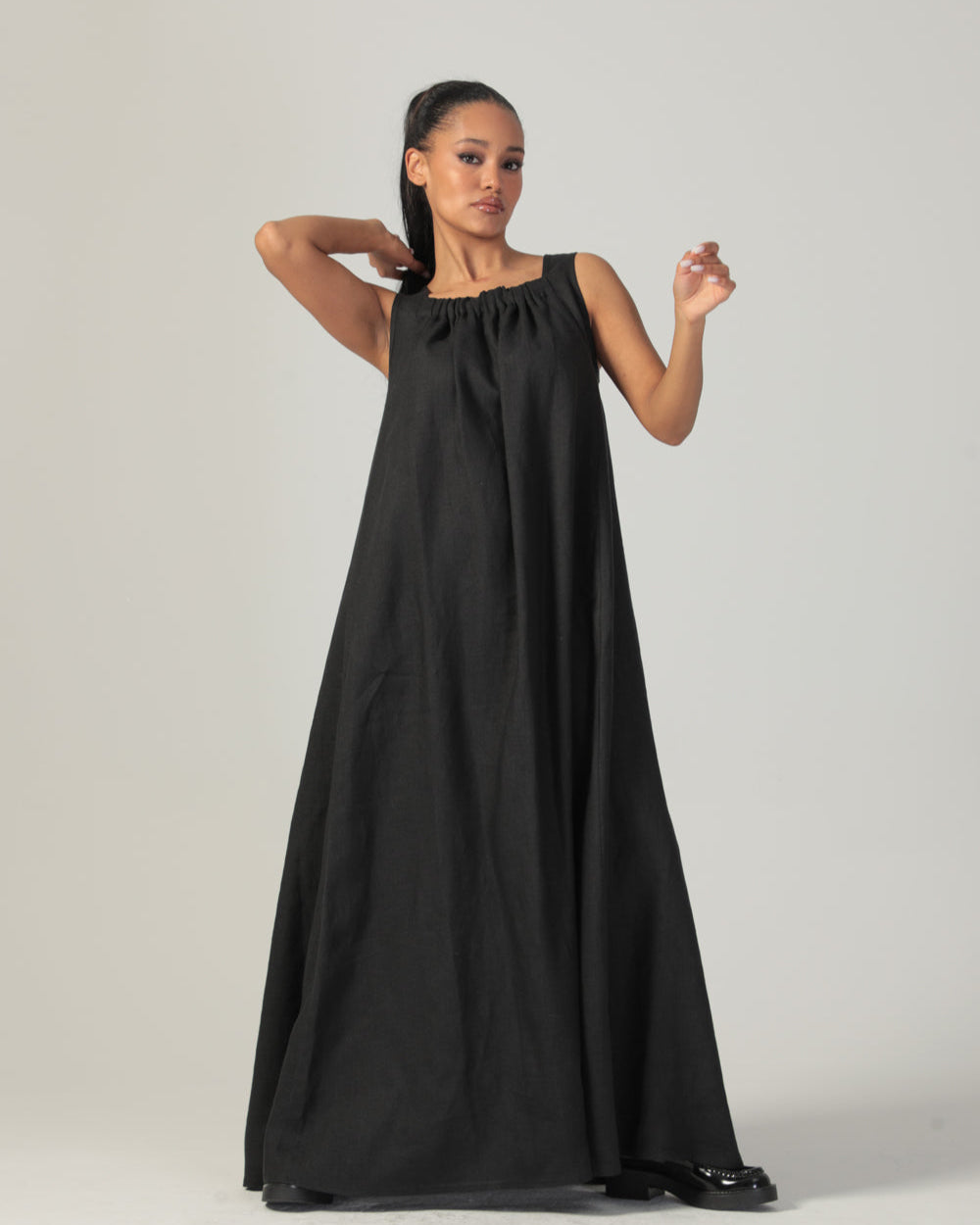 Clara Linen Dress