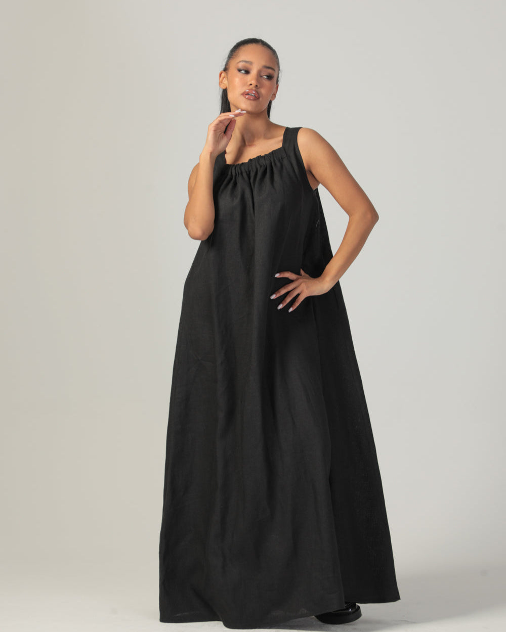 Clara Linen Dress