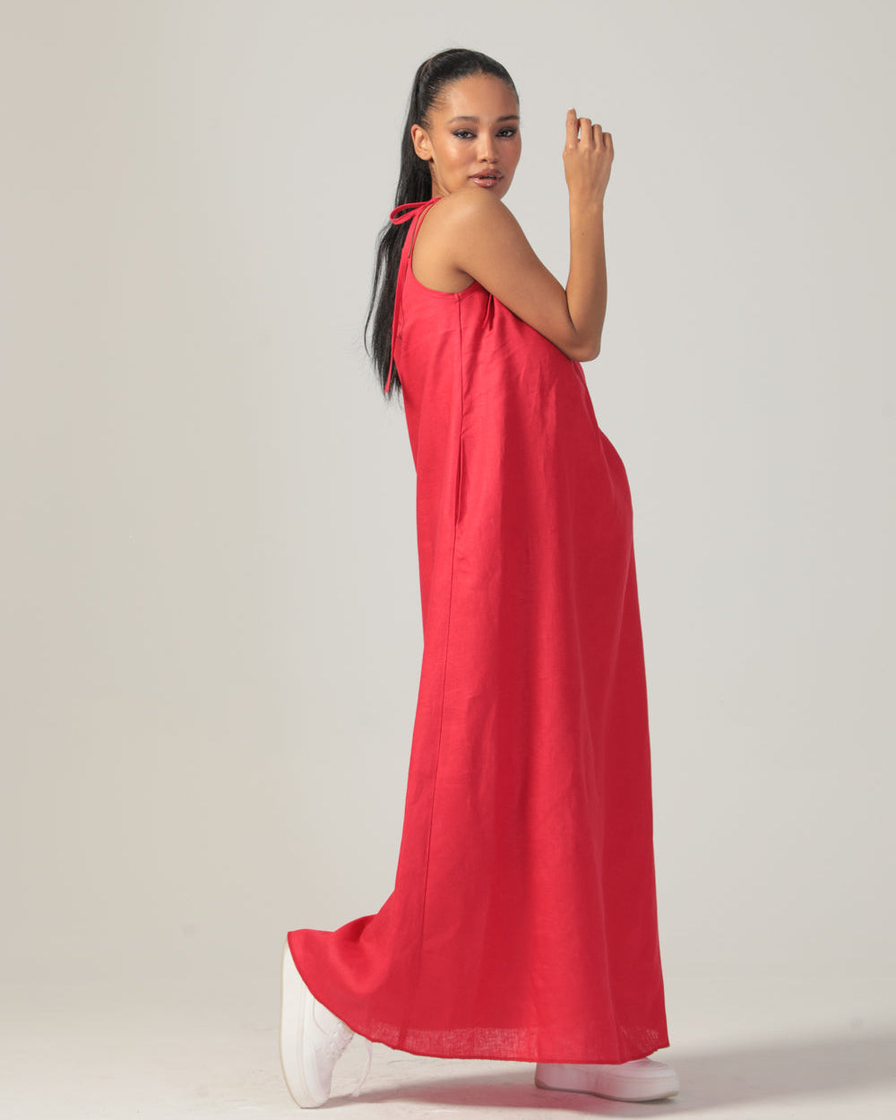 Elara Linen Dress