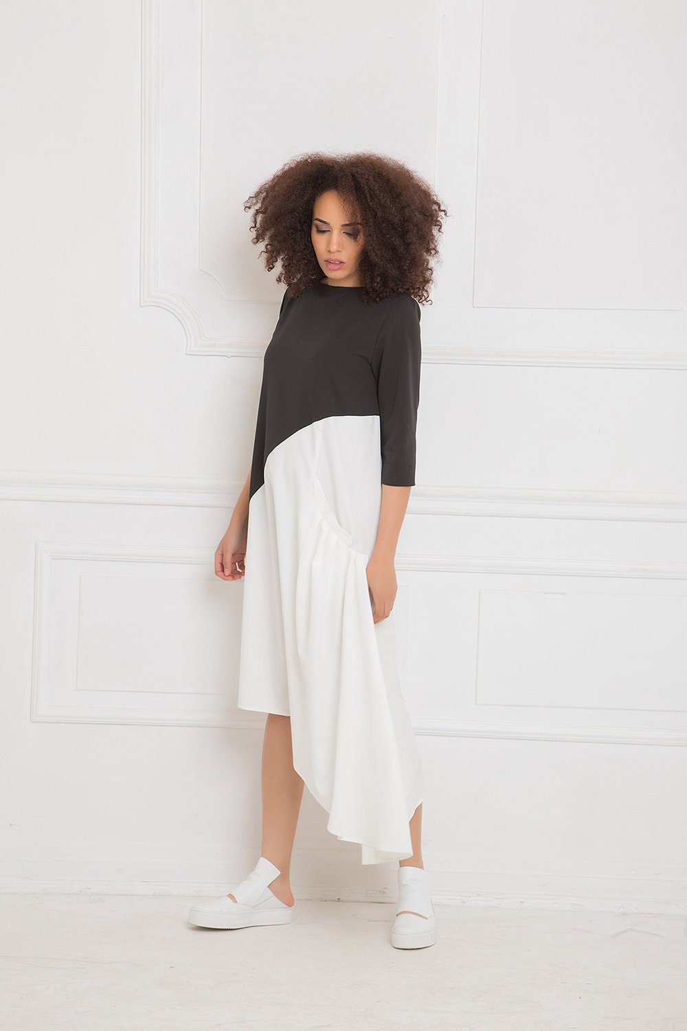 Asymmetrical midi dress - SAKUA