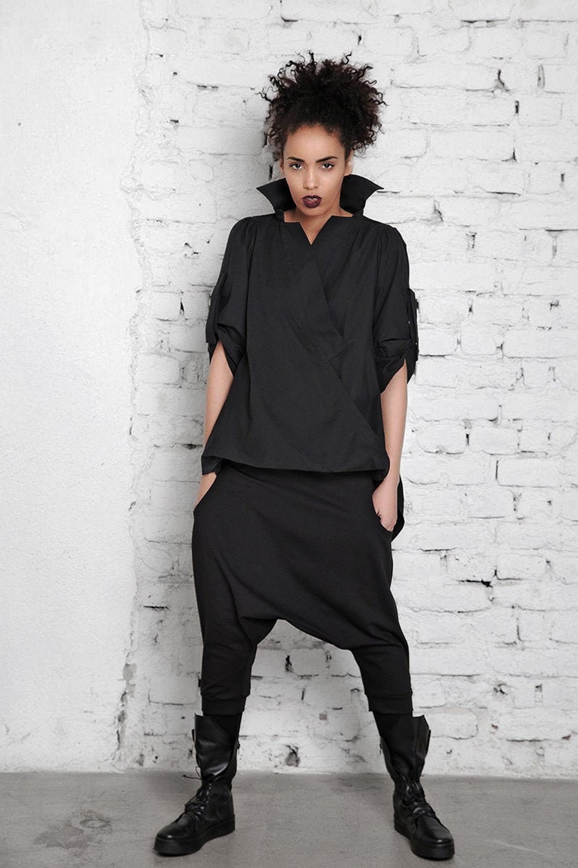 Chic crossed neckline top - KAIA