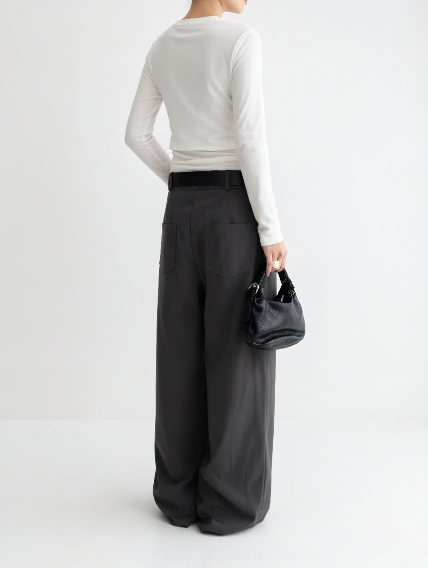 The Wide-Leg Trousers