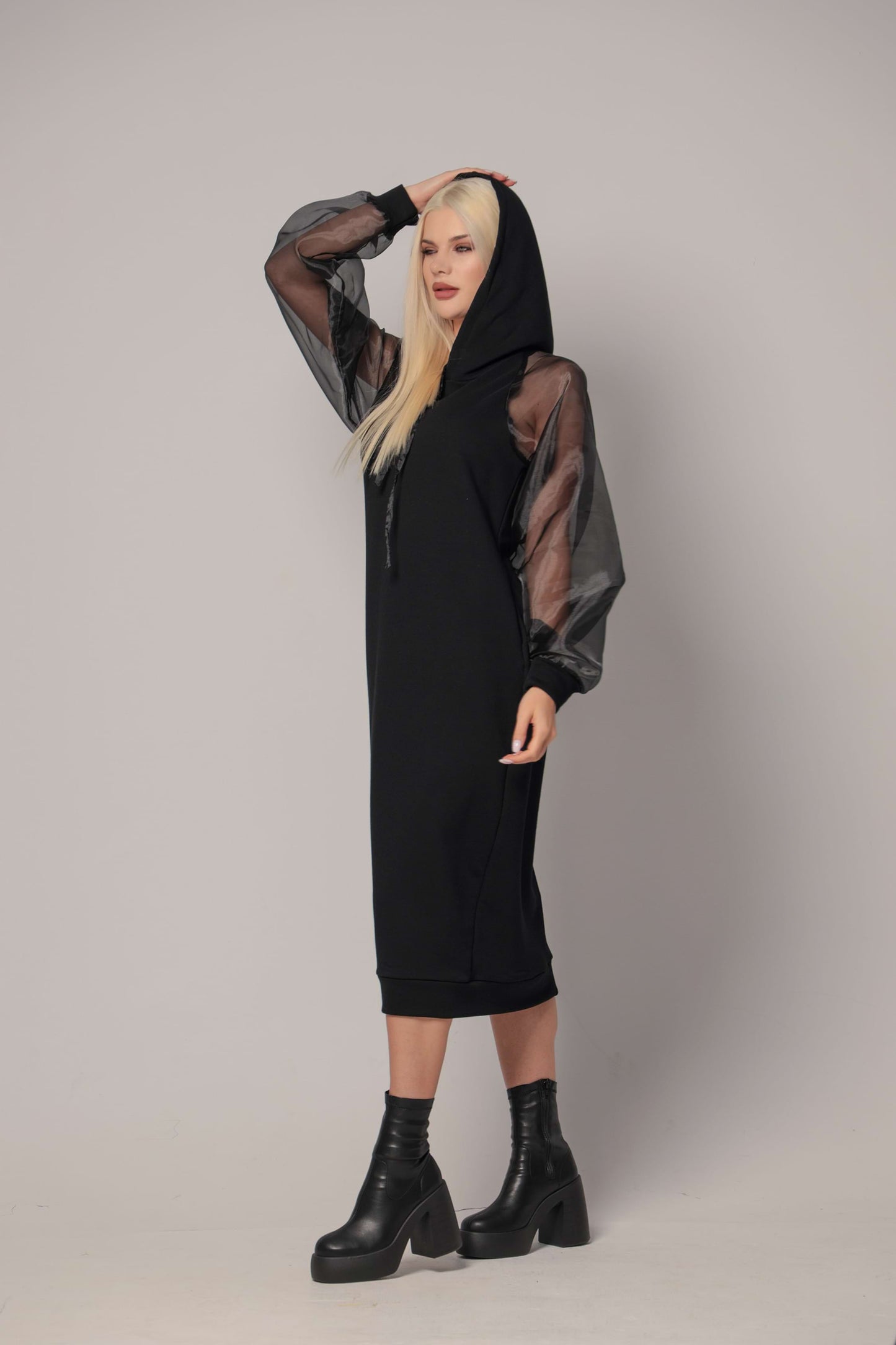 SANSA - Elongated sweatshirt hoodie dress