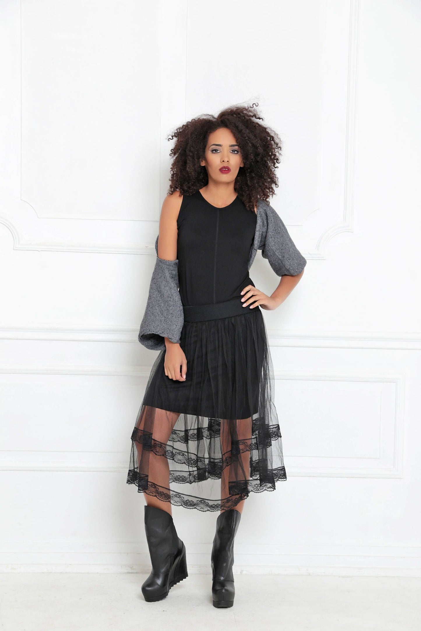 Skirt with lace borders - TANATA